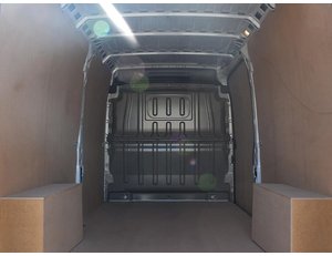 
										PEUGEOT BOXER 2.2 BLUEHDI 140CV VAN L3H2 full									