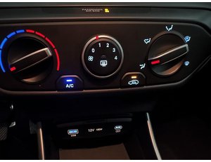 
										HYUNDAI BAYON 1.2 MPI 79CV KLASS full									