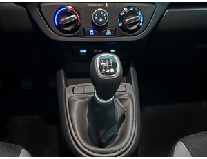 
										HYUNDAI I10 1.0 MPI 63CV ESSENCE CONNECT full									