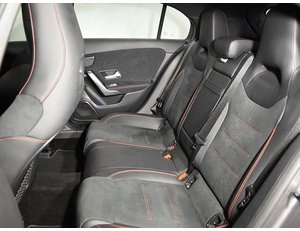 
										MERCEDES BENZ CLASE A 2.0 150CV 200D AMG LINE PREMIUM full									