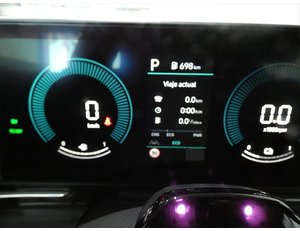 
										HYUNDAI KONA 1.6 GDI 129CV HEV MAXX DCT full									