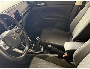 
										VOLKSWAGEN T-CROSS 1.0 TSI 95CV MAS SG5 full									