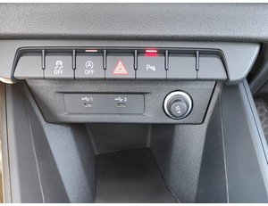 
										AUDI A1 SPORTBACK 1.0 TFSI 95CV 25 EDITION CONNECT full									