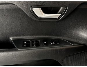 
										KIA STONIC 1.2 84CV CONCEPT full									