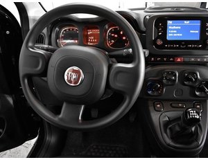 
										FIAT PANDA 1.0 70CV HYBRID full									