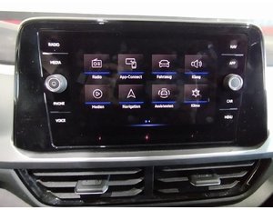 
										VOLKSWAGEN T-ROC 1.5 TSI 150CV LIFE full									