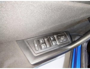 
										VOLKSWAGEN T-ROC 1.5 TSI 150CV LIFE full									
