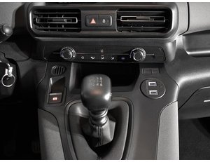 
										PEUGEOT RIFTER 1.5 BLUEHDI 100CV ALLURE full									