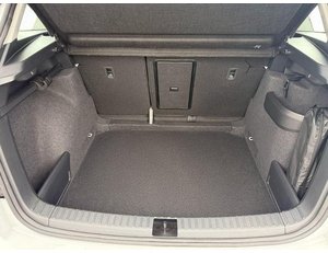 
										SKODA KAROQ 1.5 TSI 150CV SELECTION DSG full									