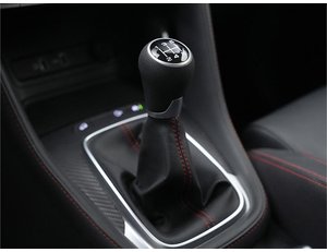 
										MG ZS 1.5 106CV LUXURY MT full									