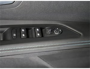 
										PEUGEOT 5008 1.5 BLUEHDI 130CV ALLURE PACK EAT8 full									