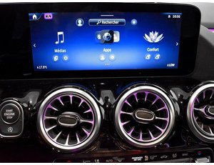 
										MERCEDES BENZ CLASE GLA GLA 2.0 150CV 200D AMG LINE full									