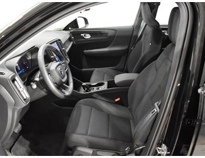 
										VOLVO XC40 2.0 163CV B3 G ESSENTIAL AUTO full									