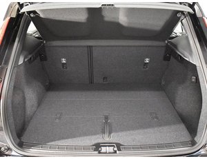 
										VOLVO XC40 2.0 163CV B3 G ESSENTIAL AUTO full									