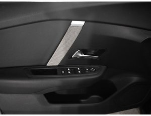 
										CITROEN C4 1.2 PURETECH 130CV MAX EAT8 full									