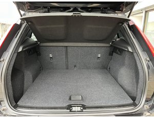 
										VOLVO XC40 2.0 D3 full									