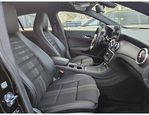 
										MERCEDES BENZ CLASE CLA MERCEDES-BENZ SB 200 D BUSINESS SOLUTION AUTO full									