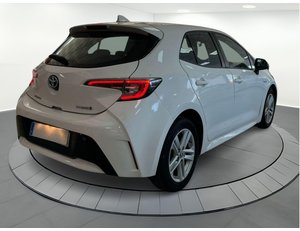 
										TOYOTA COROLLA 1.8 125H BUSINESS PLUS E-CVT full									