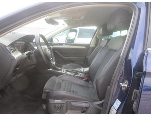 
										VOLKSWAGEN PASSAT 2.0 TDI VARIANT SPORT full									
