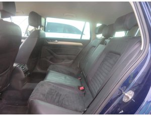 
										VOLKSWAGEN PASSAT 2.0 TDI VARIANT SPORT full									
