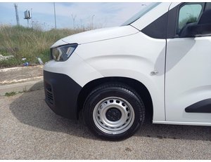 
										PEUGEOT PARTNER PRO STANDARD 600KG BLUE HDI 73 KW FURGON full									