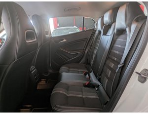 
										MERCEDES BENZ CLASE GLA MERCEDES-BENZ 200D 7G-DCT AUTO full									