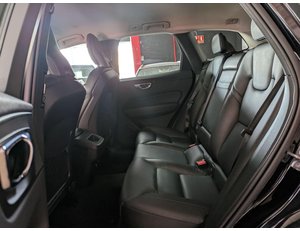 
										VOLVO XC60 2.0 D3 MOMENTUM MANUAL full									