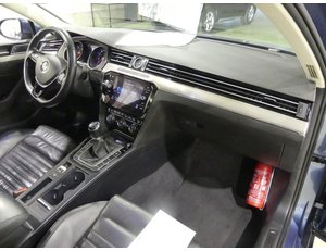 
										VOLKSWAGEN PASSAT VARIANT 1.6 CR TDI HIGHLINE BUSINESS full									