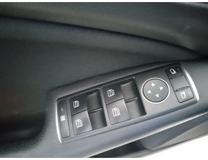
										MERCEDES BENZ CLASE A MERCEDES-BENZ 180D BE EDITION full									