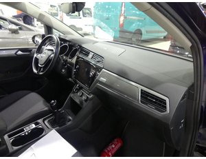 
										VOLKSWAGEN TOURAN 1.6 TDI SCR TRENDLINE (EU6.2) – 5 PLAZAS full									