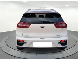 
										KIA NIRO E-150KW 204CV DRIVE LONG RANGE +400KM AUT full									
