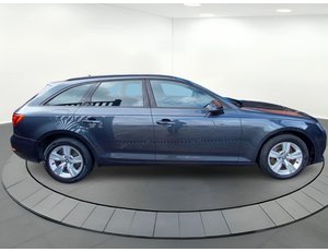 
										AUDI A4 AVANT 2.0 TDI full									