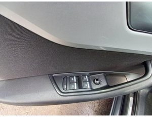 
										AUDI A4 AVANT 2.0 TDI full									