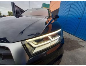 
										AUDI Q5 2.0 TDI full									