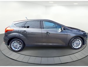 
										FORD FOCUS 1.5 TDCI 88KW S-S SYNC EDITION 5D full									