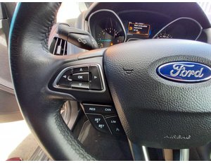 
										FORD FOCUS 1.5 TDCI 88KW S-S SYNC EDITION 5D full									