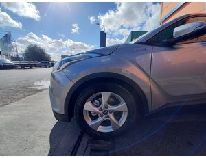 
										TOYOTA C-HR 1.8 125H ACTIVE full									