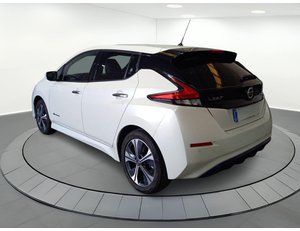 
										NISSAN LEAF BERLINA CON PORTON 62KWH E+ TEKNA full									