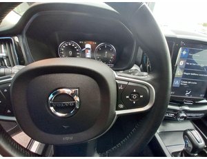 
										VOLVO XC60 MOMENTUM AWD 2.0 D4 190 CV AT8 E6DT full									