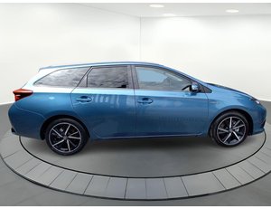 
										TOYOTA AURIS 1.8 140H FEEL! EDITION TOURING SPO full									