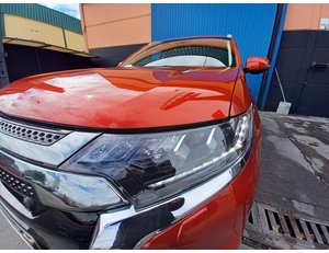 
										MITSUBISHI OUTLANDER 2.4 PHEV KAITEKI AUTO 4WD full									