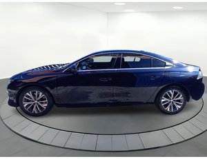 
										PEUGEOT 508 HYBRID 225 E-AUTO ALLURE full									