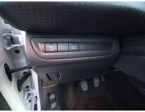 
										PEUGEOT 2008 ALLURE BLUEHDI 73KW (100CV) S&AMP;S full									