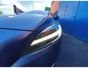 
										VOLVO V40 D2 BLACK EDITION 5D full									
