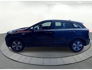 
										KIA NIRO MUST 1.6 GDI HEV 6DCT 5D full									