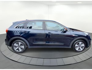 
										KIA NIRO MUST 1.6 GDI HEV 6DCT 5D full									