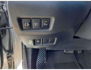 
										TOYOTA C-HR 1.8I VVT-I HYBRID C-BUS.PLUS E full									