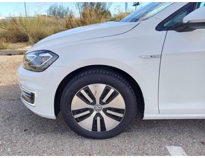 
										VOLKSWAGEN E-GOLF GOLF VII BERLINA 35KWH full									