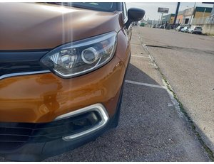 
										RENAULT CAPTUR 0.9 TCE LIMITED (EU6C) full									