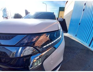
										MITSUBISHI OUTLANDER 2.4 PHEV KAITEKI AUTO 4WD full									